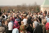 Пасхальный крестный ход в монастыре. У Казанского храма