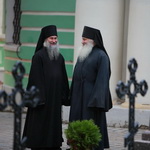 О любви к людям и несении креста
