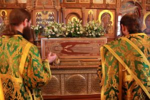 Как подражать Богу? - Ответ старца Амвросия