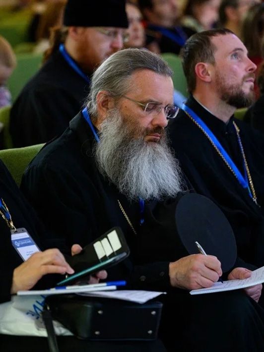 Доклад игумена Лаврентия (Балаева) на I Международном конгрессе «Единение» на тему: «Организация паломнической экскурсионной службы монастыря Оптина пустынь. Опыт работы, основные направления и насущные вопросы дальнейшего развития»